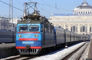 Новогодние поезда из Одессы - на Кривой Рог и Ужгород