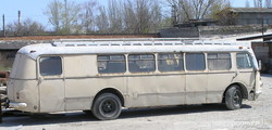 В Одессе продают раритетный автобус - на металлолом (ФОТО)