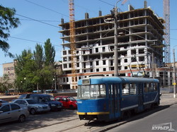 В центре Одессы ремонт трамвайных путей заблокировал оживленный перекресток (ФОТО)