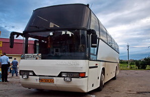 Топливо дешевеет, а стоимость проезда в автобусах Одесской области растет