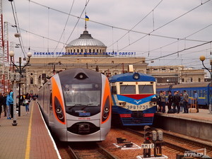 Летом из Киева в Одессу будет ходить дополнительный скоростной поезд