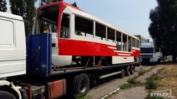 В Одессу везут первый за последние семь лет новый трамвай (ФОТО)