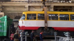 В Одессу отправили еще три отремонтированных рижских трамвая (ФОТО)