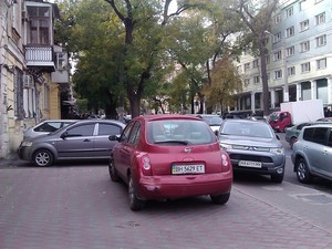 Одесских автохамов с 7 ноября ожидают эвакуаторы и штрафплощадки