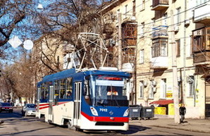Впервые на одесских маршрутах появился трамвай, приспособленный для инвалидов (ФОТО)