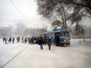 Некоторые трамвайные маршруты Одессы не работают из-за снега