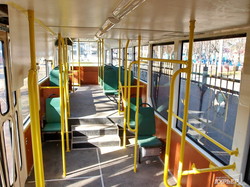 Собранный в Одессе низкопольный трамвай выехал на улицы города (ФОТО)