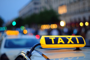 В Украину заходит оператор такси из Словакии