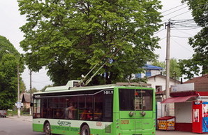В Хмельницкий поступают три троллейбуса "Богдан" по мартовскому тендеру