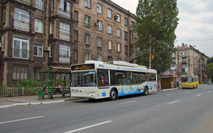 В Мариуполе вышли на маршрут четыре новых троллейбуса (ФОТО)