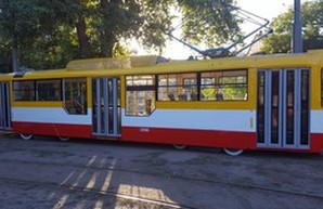 Ко Дню города в Одессе построили новый трамвай (ФОТО)