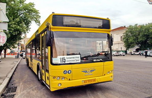 Кто хочет продать в Киев сто автобусов за 482 миллиона