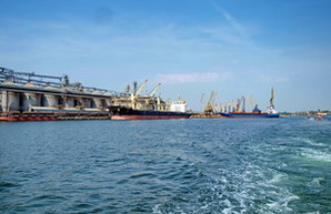 В порту под Одессой приняли первый танкер со сжиженным газом