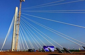 В Китае построили самый широкий вантовый мост с односторонним пилоном в мире