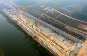 Китайцы приступили к строительству "Титаника" (ФОТО)