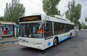 В тендере Донецкой ОГА на поставку троллейбусов в Мариуполь побеждает посредник с белорусской продукцией