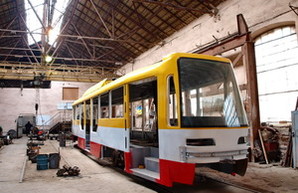 Одесса закупает пять корпусов для сборки новых трамваев с частично низким полом