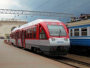 "Укрзализныця" обещает летом запустить  рельсовый автобус в Польшу