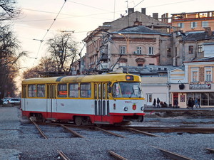 В 2017 году в Одессе отремонтируют и окрасят в цвета города 22 трамвая