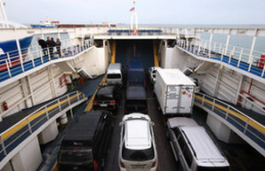 Турецкие порты уже две недели не принимают судна, заходившие в Крым