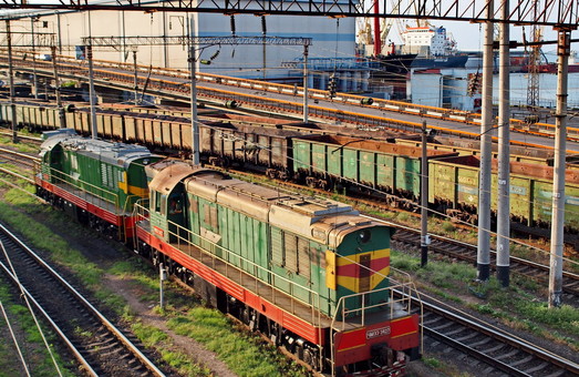 Железная дорога ограничила прием и отправку грузов в порты Одесской области