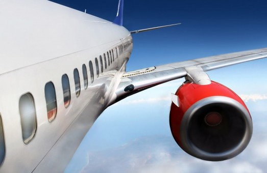 США и Великобритания ввели запрет на авиаперевозки крупной электроники в ручной клади