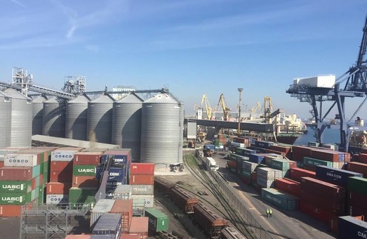 Компания "Бруклин-Киев" стала лидером по грузообороту в Одесском порту