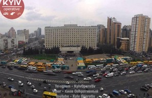 В Киеве митингуют водители маршруток