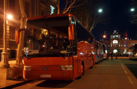 На Пасху одесские автобусы будут работать всю ночь