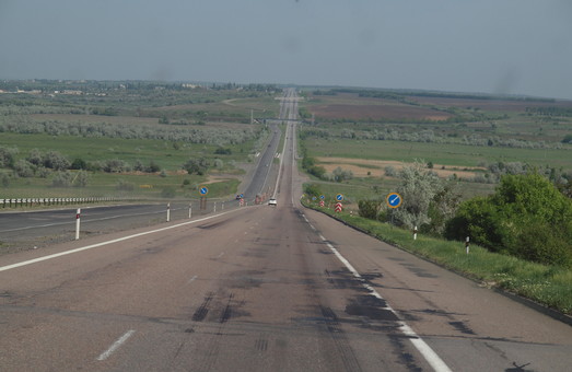 Украинские автодороги планируют довести до уровня автобана по линии Одесса - Умань - Львов - Гданьск