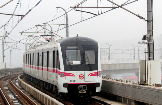 В Шанхае планируют капитальный ремонт вагонов метро