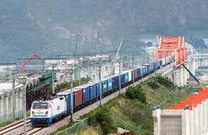 Южная Корея испытывает грузовые поезда на 80 вагонов