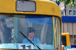 Водители одесских трамваев и троллейбусов оделись в новую форму (ФОТО)