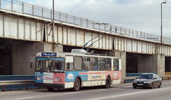 Фото дня: троллейбусы на ДнепроГЭСе