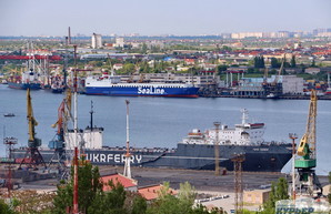 В порту Черноморска по решению суда восстановили прежнего директора