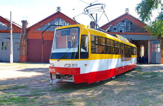 Для Одессы закупают первый почти полностью низкопольный трамвай