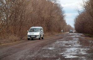 На севере Одесской области ремонтируют дорогу Затишье - Захаровка