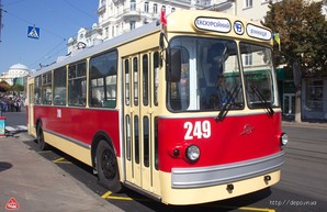 В Виннице отреставрировали ретро-троллейбус (ФОТО)