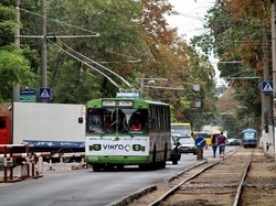 Фото дня: одесские трамваи и троллейбусы на улице Канатной