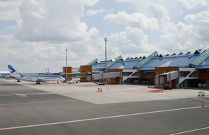 В столичном аэропорту Эстонии завершили  ремонт взлетно-посадочной полосы