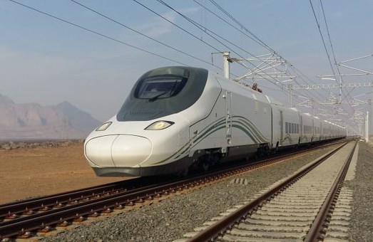 В Саудовской Аравии построили высокоскоростную железную дорогу в пустыне