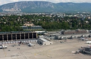 Аэропорт Женевы переведут на солнечную энергию