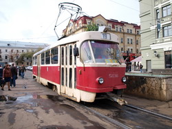 В центре Киева реконструируют трамвайную линию на Контрактовой площади