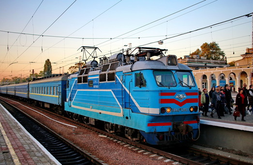 В Одессу на Новый год и Рождество запускают дополнительные поезда