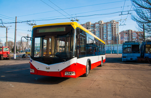 Как выглядит новый одесский троллейбус из Белоруссии (ФОТО)