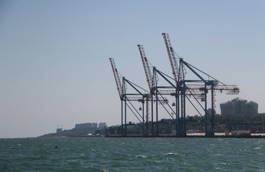 В Одесском порту возобновят строительство волнолома