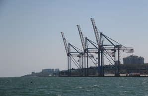 В Одесском порту возобновят строительство волнолома