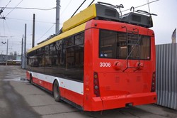 В Одессе продолжают ремонтировать низкопольные троллейбусы "Тролза"