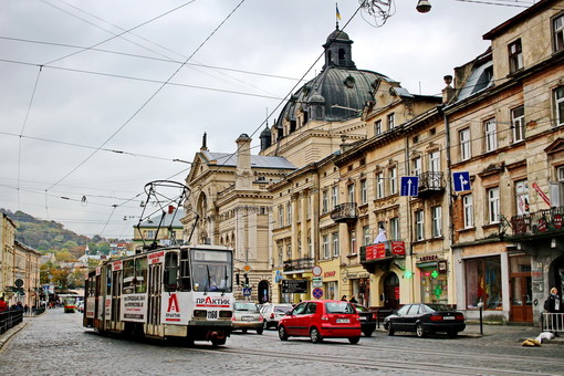 Львов собирается купить 30 подержанных трамваев из Берлина
