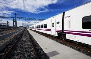 Испания переоборудовала ночные поезда Talgo в дневные за 107 миллионов евро